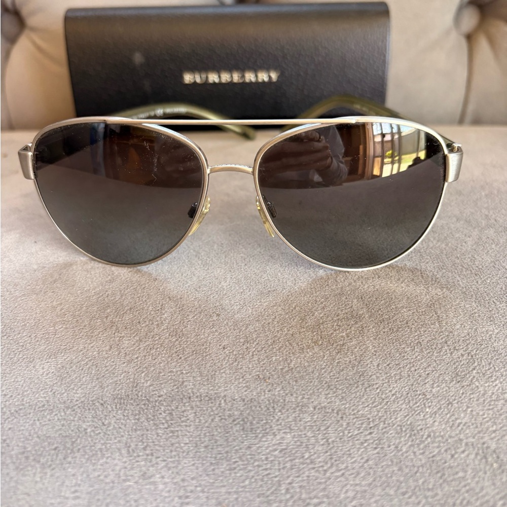 Burberry aviator sunglasses